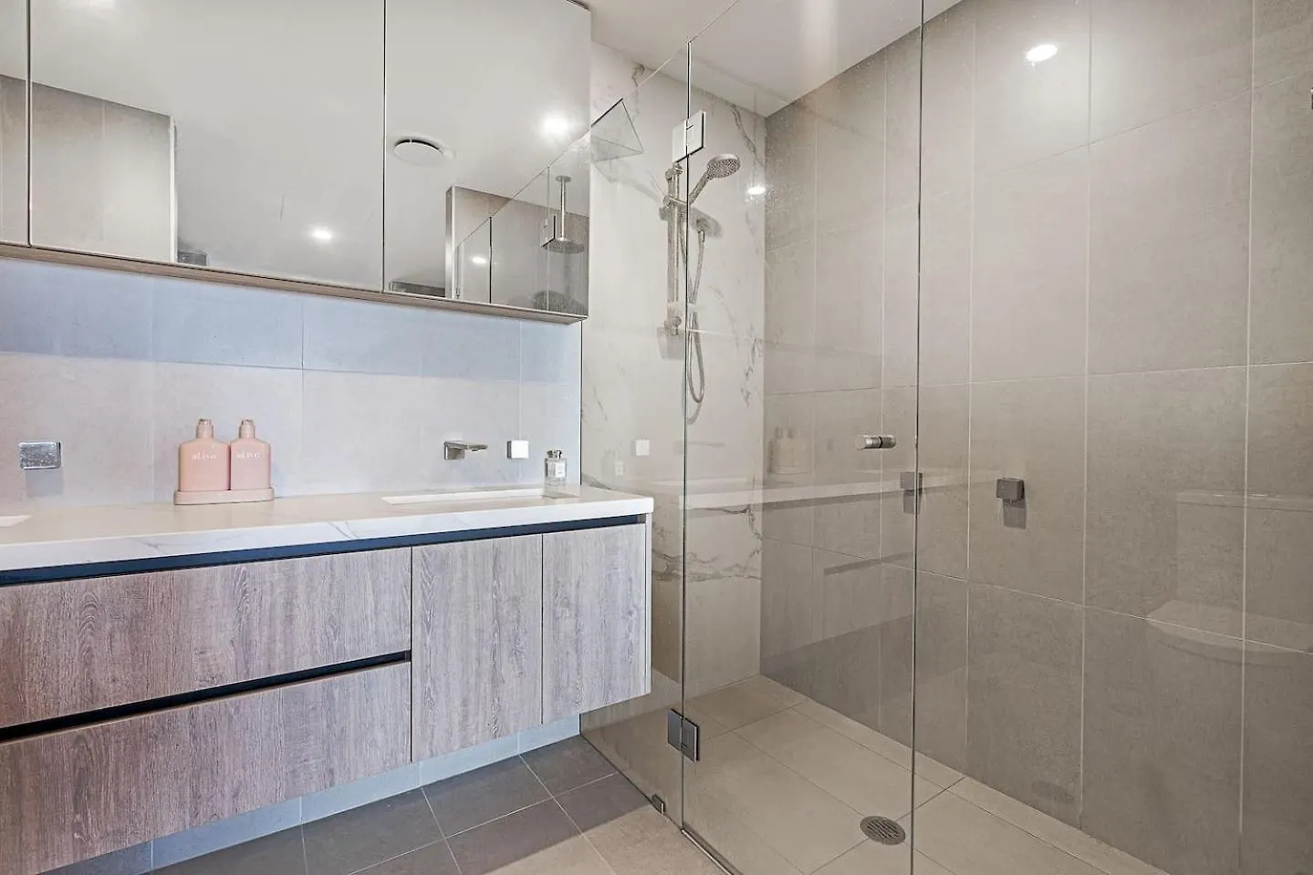 Sable Penthouse At Palm Beach'S Waterfront Gold Coast 0*,