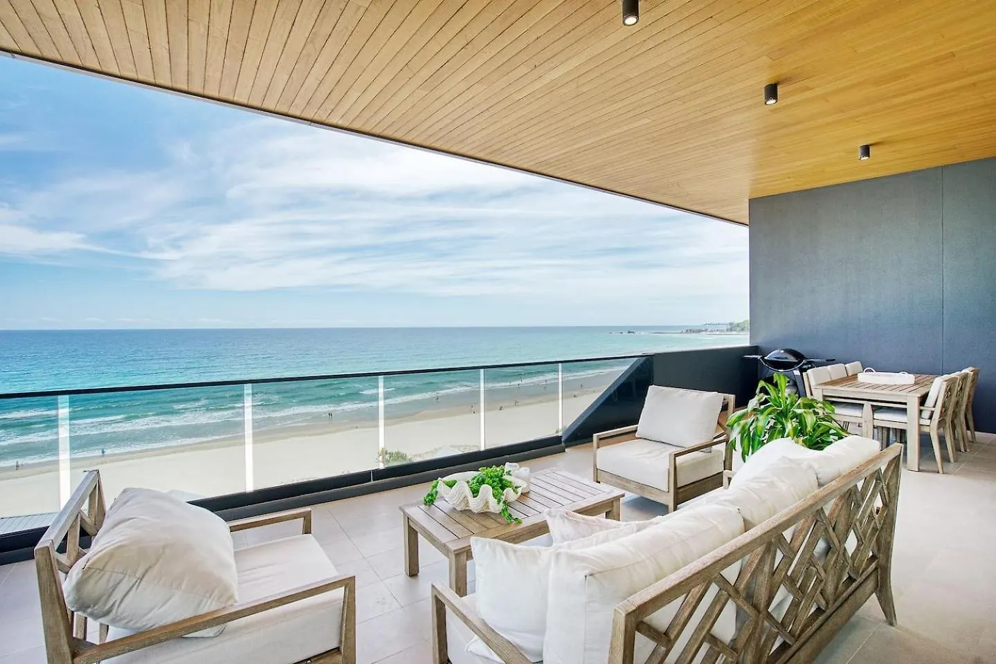 Sable Penthouse At Palm Beach'S Waterfront Gold Coast